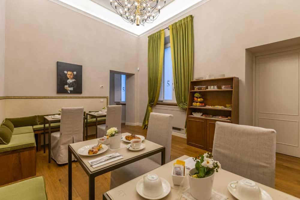 Dimora Storica Lo Svevo Hotel Йези Екстериор снимка